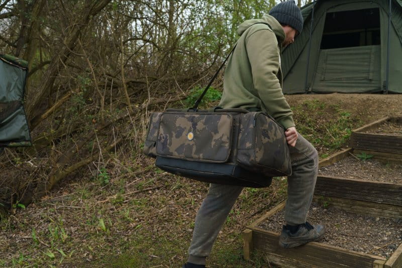 Solar Worldwide Carryall Large, Monogramm Tasche, Tarnmuster, Schultertasche, Reisegepäck, Reißverschlussfach