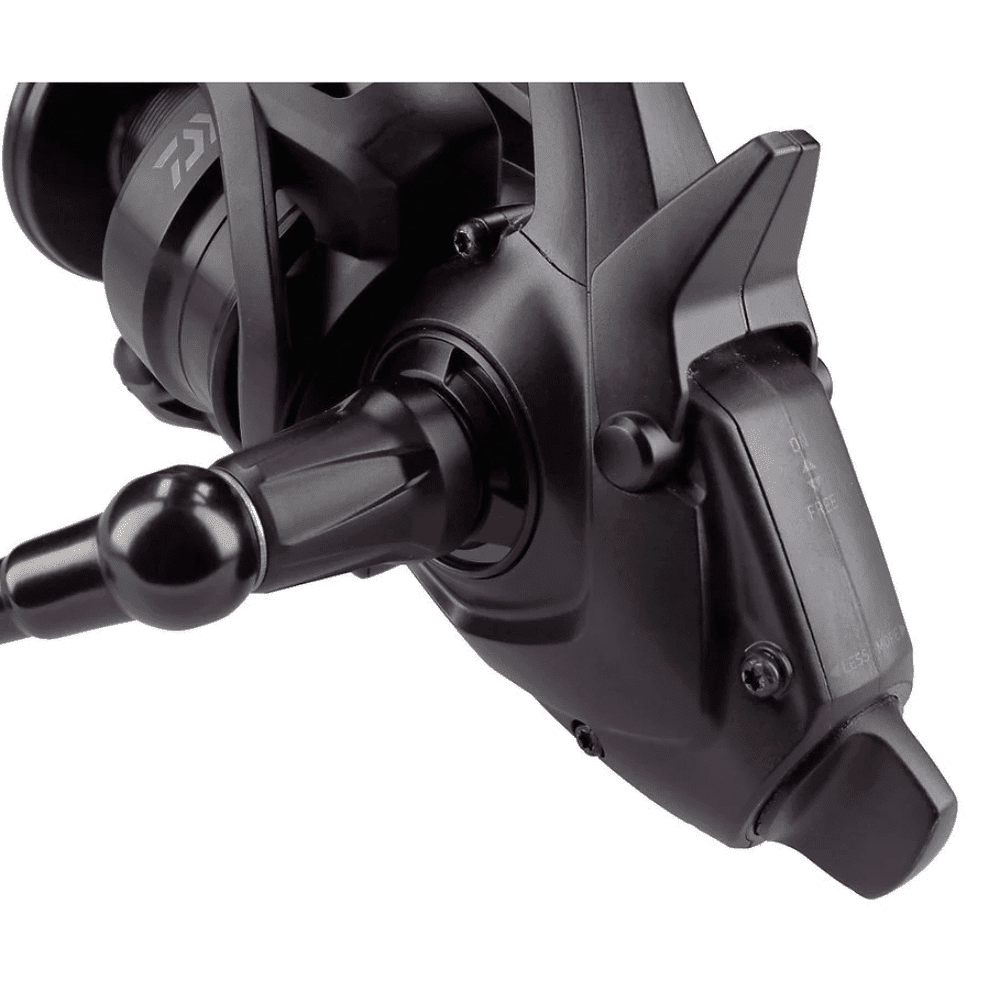 Daiwa-emblem-BR-10000-2