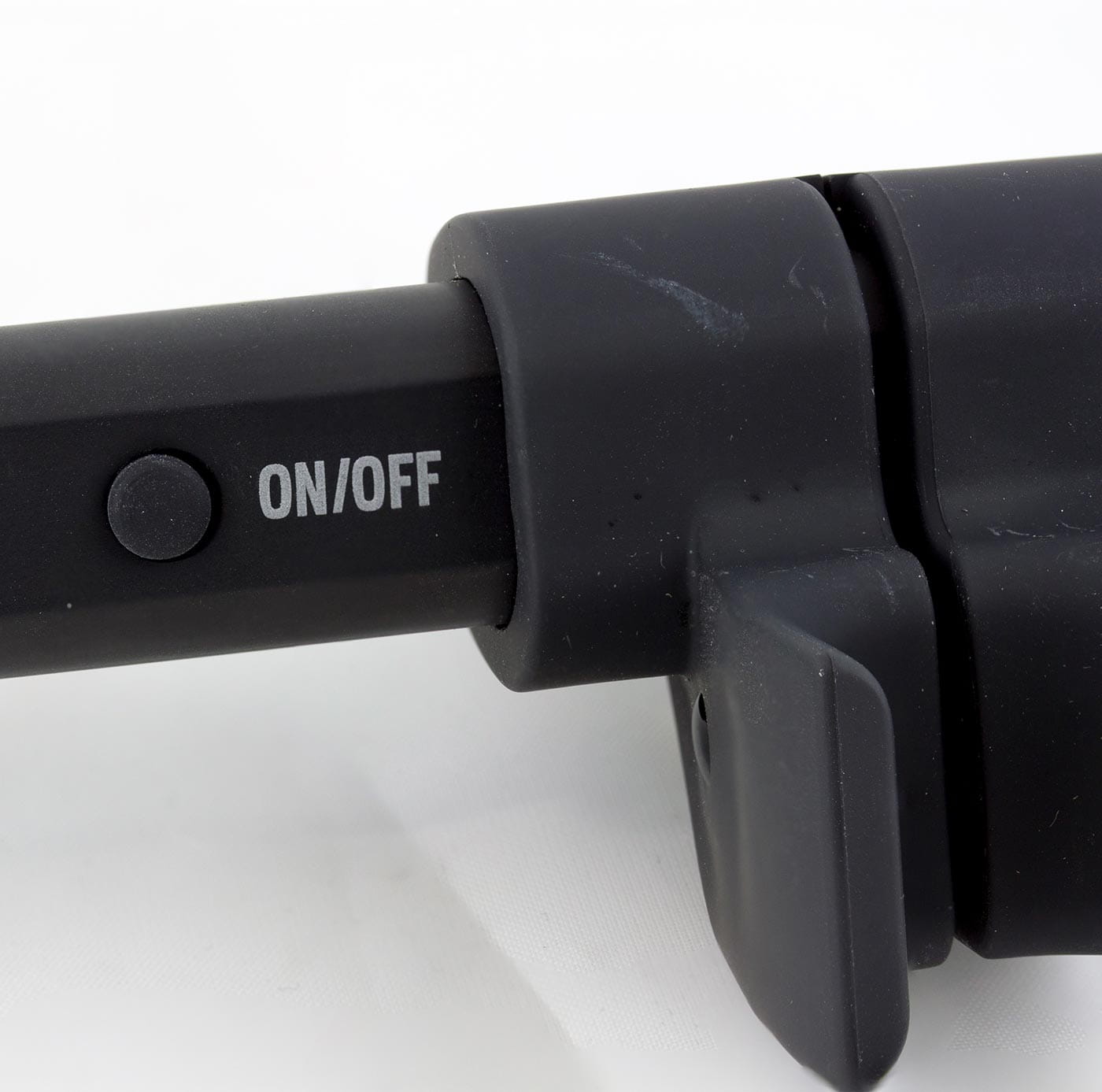 pelzer-exe-magic-radio-bb-detail2 Pelzer EXE Magic Radio BB Power Knopf