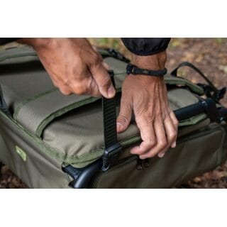 Korum Progress Ruckchair SS – Bild 8, Tasche, Rucksack, Reißverschluss, Tragegriff, Seitenfach