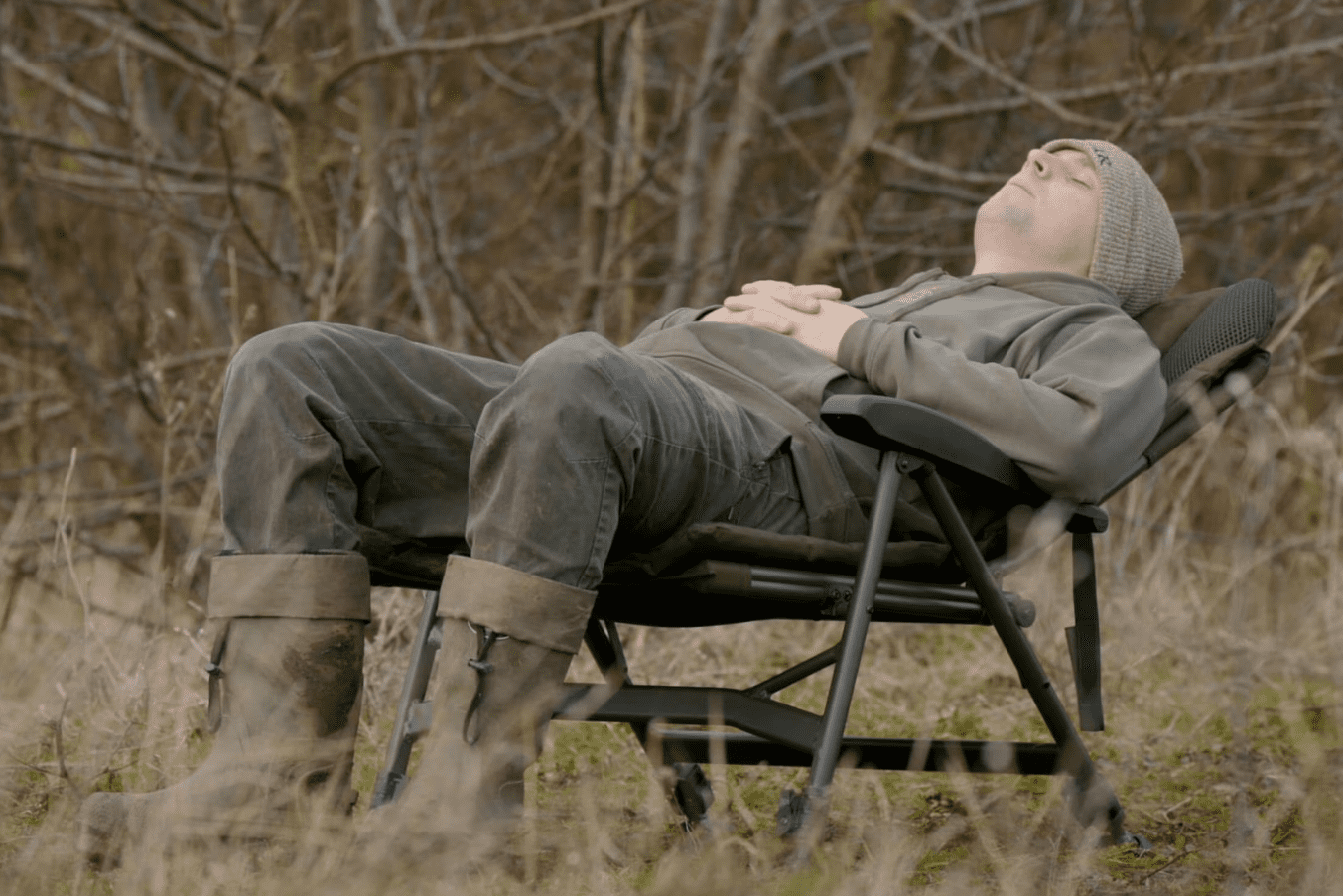 Campingstuhl, Klappstuhl, Outdoorstuhl, Liegestuhl, Beige Mütze