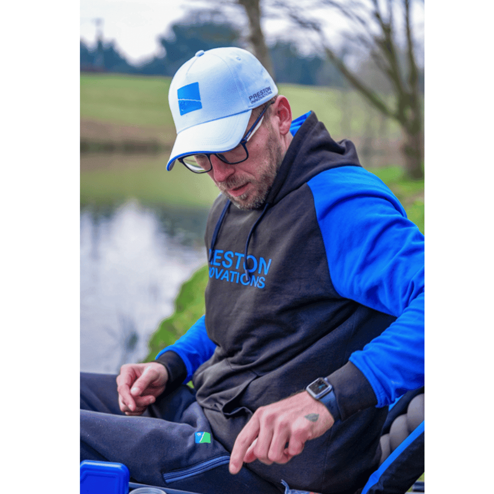 Baseball-Kappe, Kappe, Hut, Finger, Person