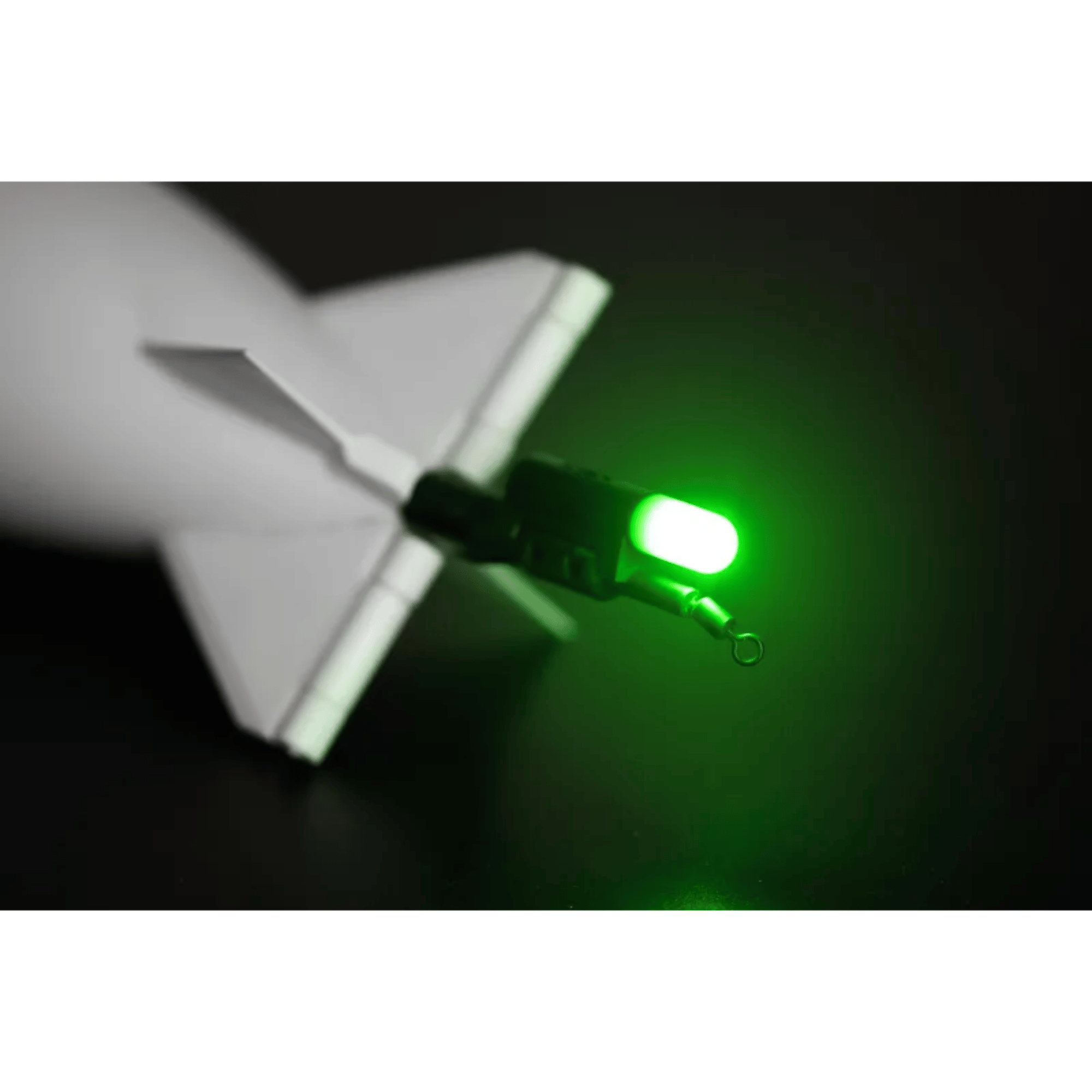 Modellflugzeug, grünes LED, USB-Anschluss, Rumpfhecken, kleiner Stecker