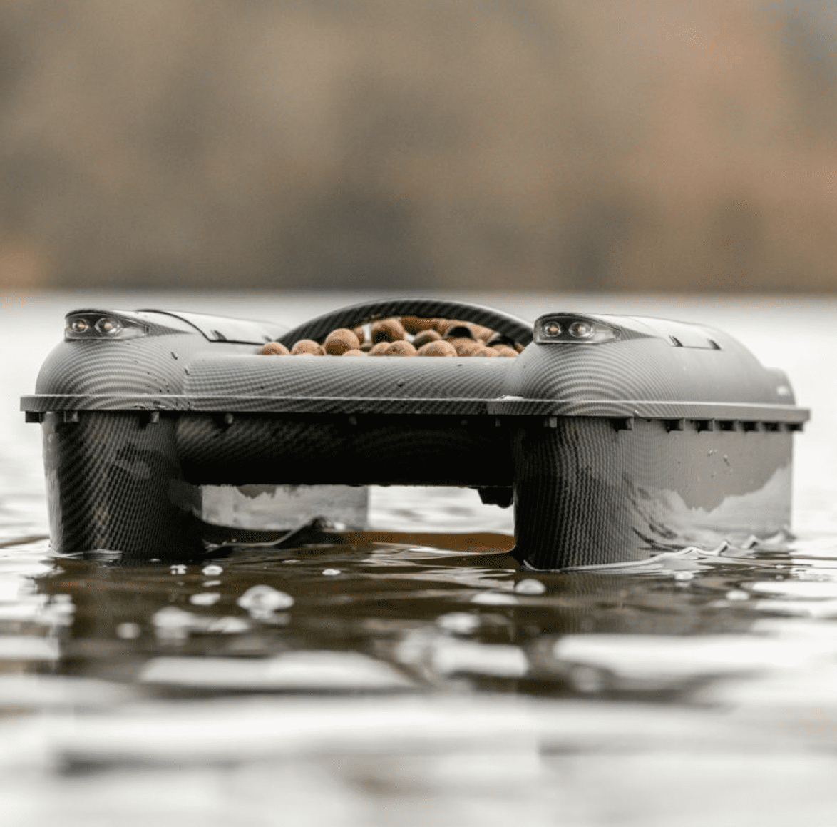 Rovner Kamera?, „Roboter”?, Fischfutterautomat?, Kamera-ähnliches水?, Kohlenfaser-Form?