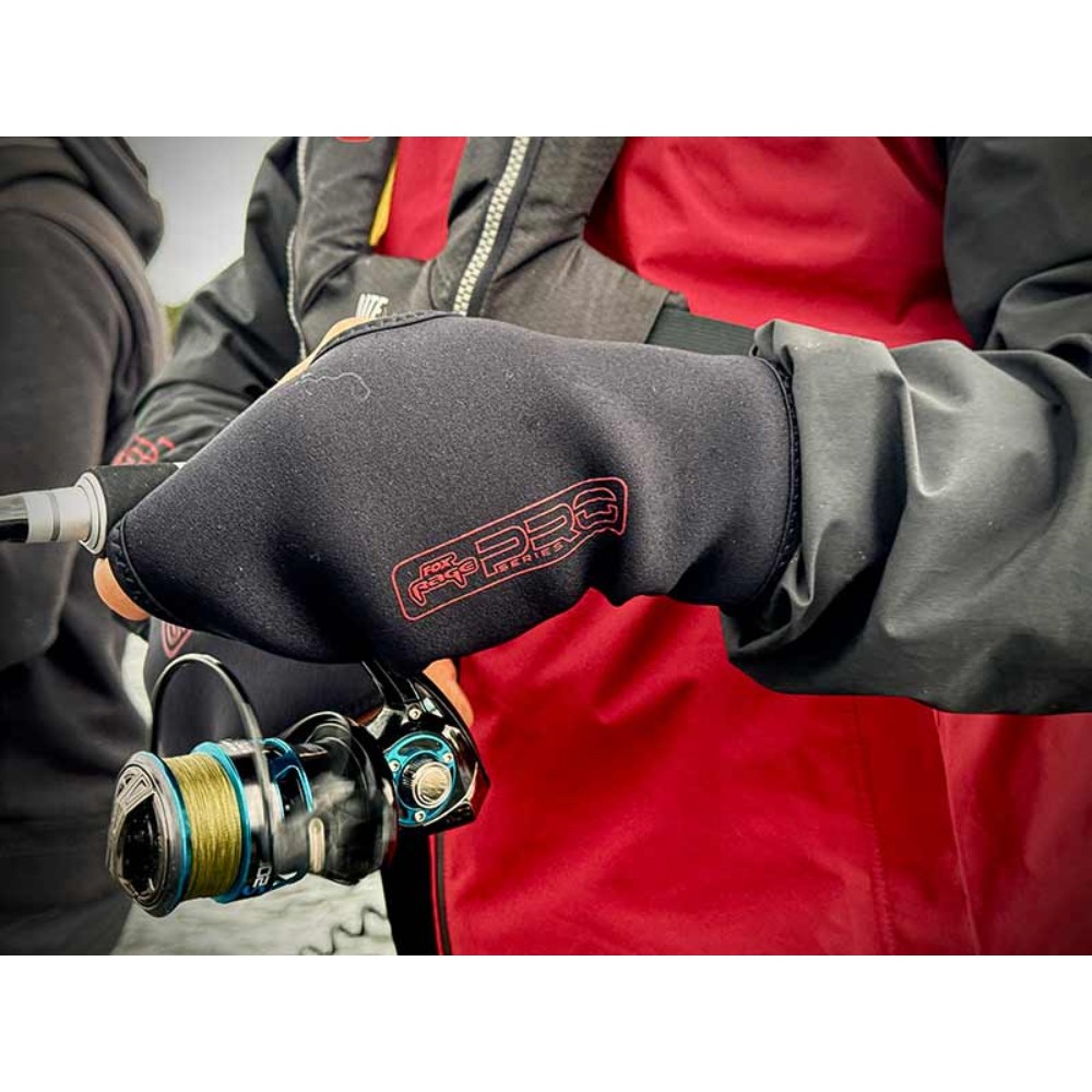 Fox Rage Neoprene Mitts S-L Fox Rage Neoprene Mitts S-L