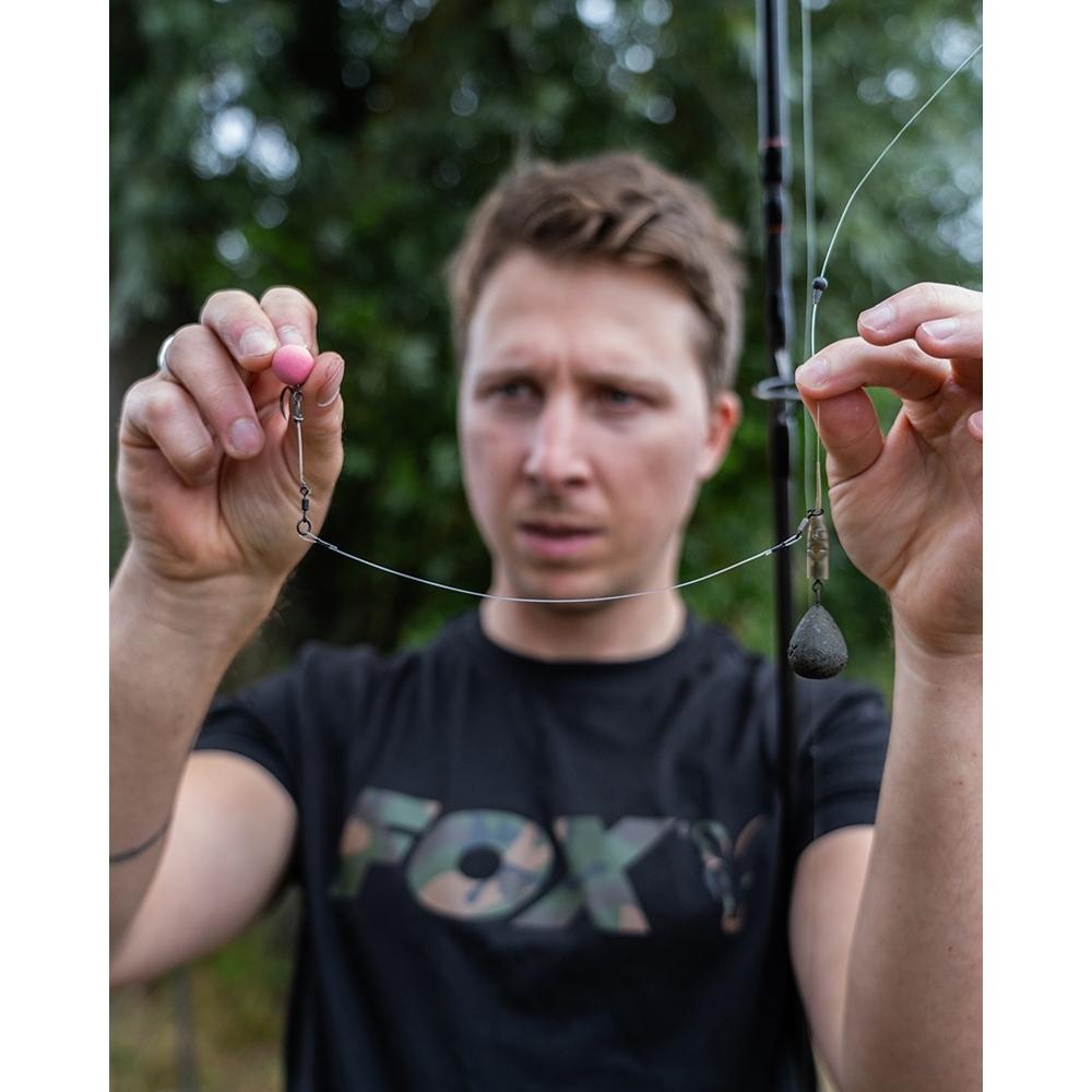 Fox-Edges-Link-Illusion-Fluorocarb-0-64-mm-35-lb-20-Meter-4
