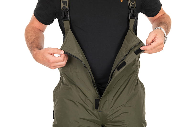 Fox Collection V2 Winter Suit L – Bild 4, Angler-Latzhose, Olivgrün, Hosenträger, Frontreißverschluss
