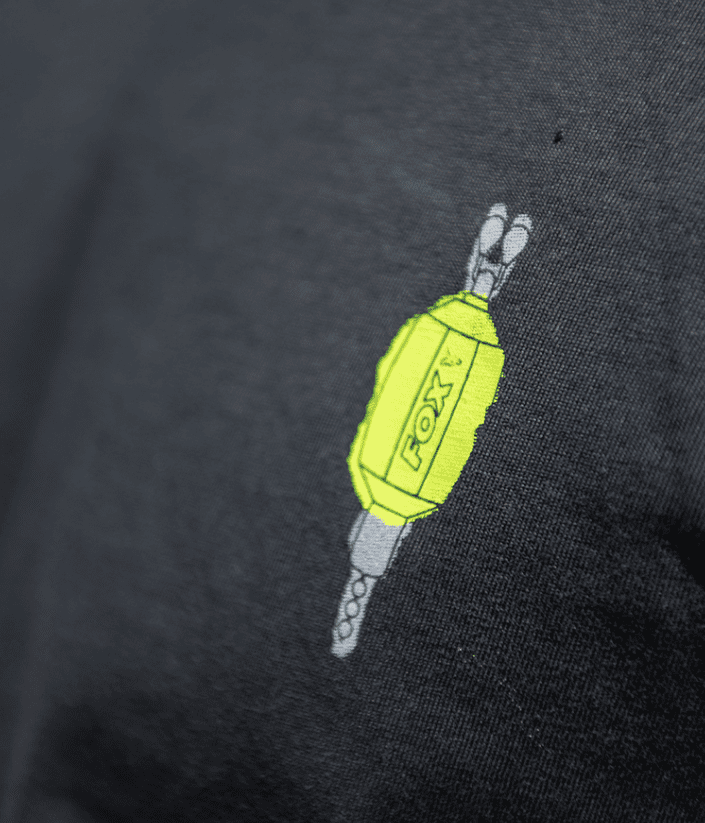 Fox Indicator T-Shirt Green S – Bild 3, neon gelbes gadget, werkzeug-Ikone, Reißverschlusslasche, leuchtendes Gelb, glow-ähnlicher Look