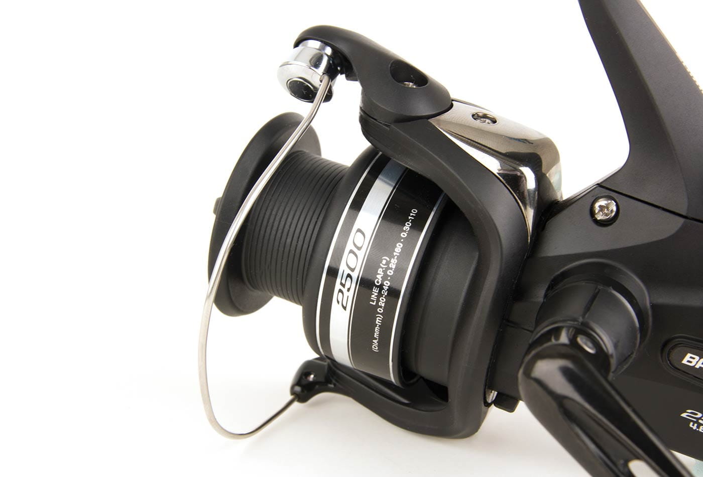 shimano_baitrunner_st-2500-fb_detail-front2 Shimano Baitrunner ST 2500 FB Detail Spule
