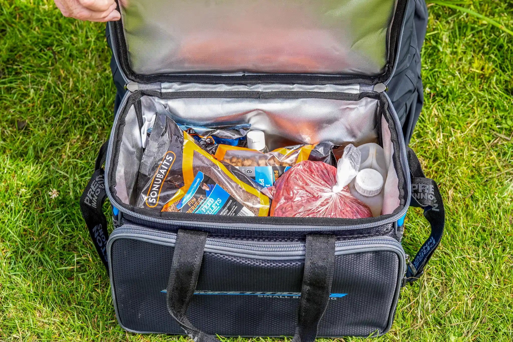 Preston Competition XS Bait Bag Smal – Bild 2, Kühlbox, Tasche, Verpflegung, Aufbewahrung, Campingausrüstung