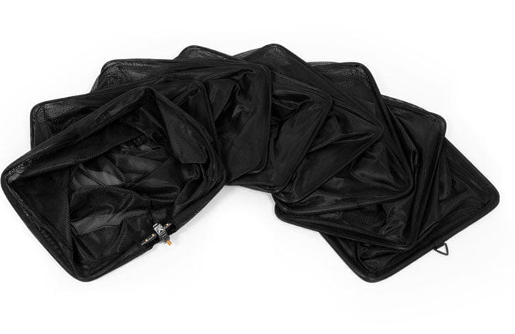 Preston Triple Carp Keepnet Pack 2,5m Setzkescher-Set, Luftmatratze, aufblasbar, schwarz, Ventil, gefaltet