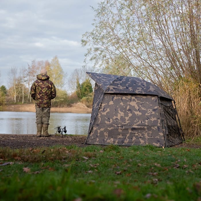 Solar Worldwide Spider 2.0 FS 400x250x185cm – Bild 6, camouflage, camping tent, outdoor tent, fishing by lake, autumn scene