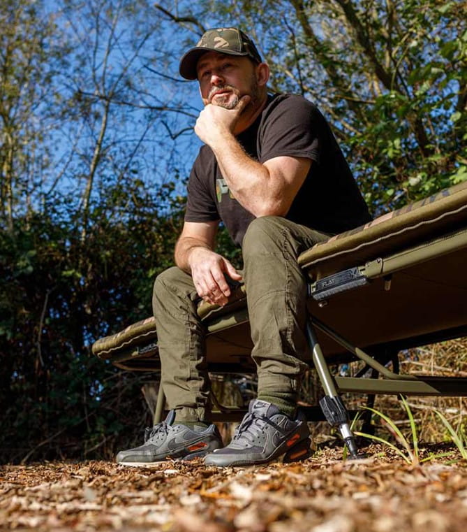 Person, Sitzend, Erwachsener, Männlich, Mann