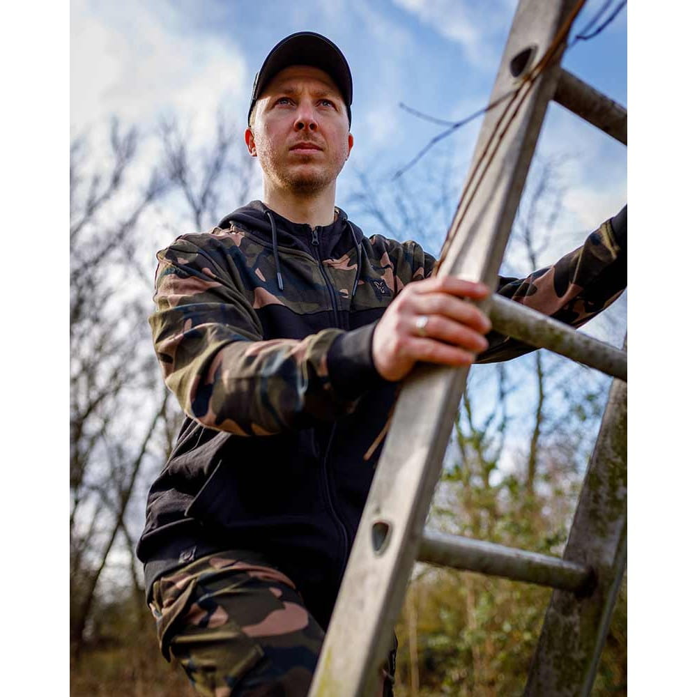 Fox LW Black/Camo Split Zip Hoody Medium Fox LW Black/Camo Split Zip Hoody Medium
