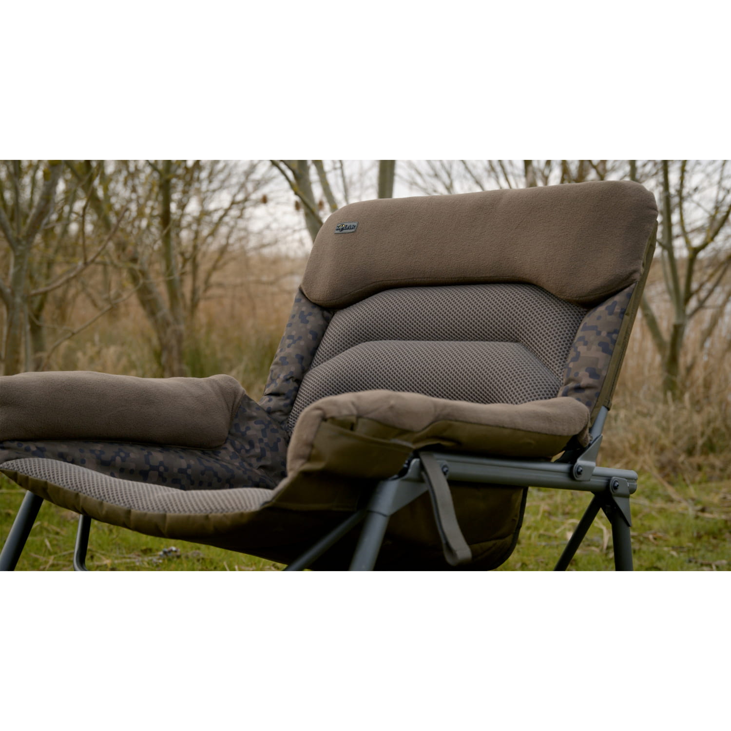 Solar C-Tech Recliner Chair Low – Bild 2, Campingstuhl, Faltstuhl, Outdoor-Stuhl, Camouflage-Muster, Gedämpfter Rücken