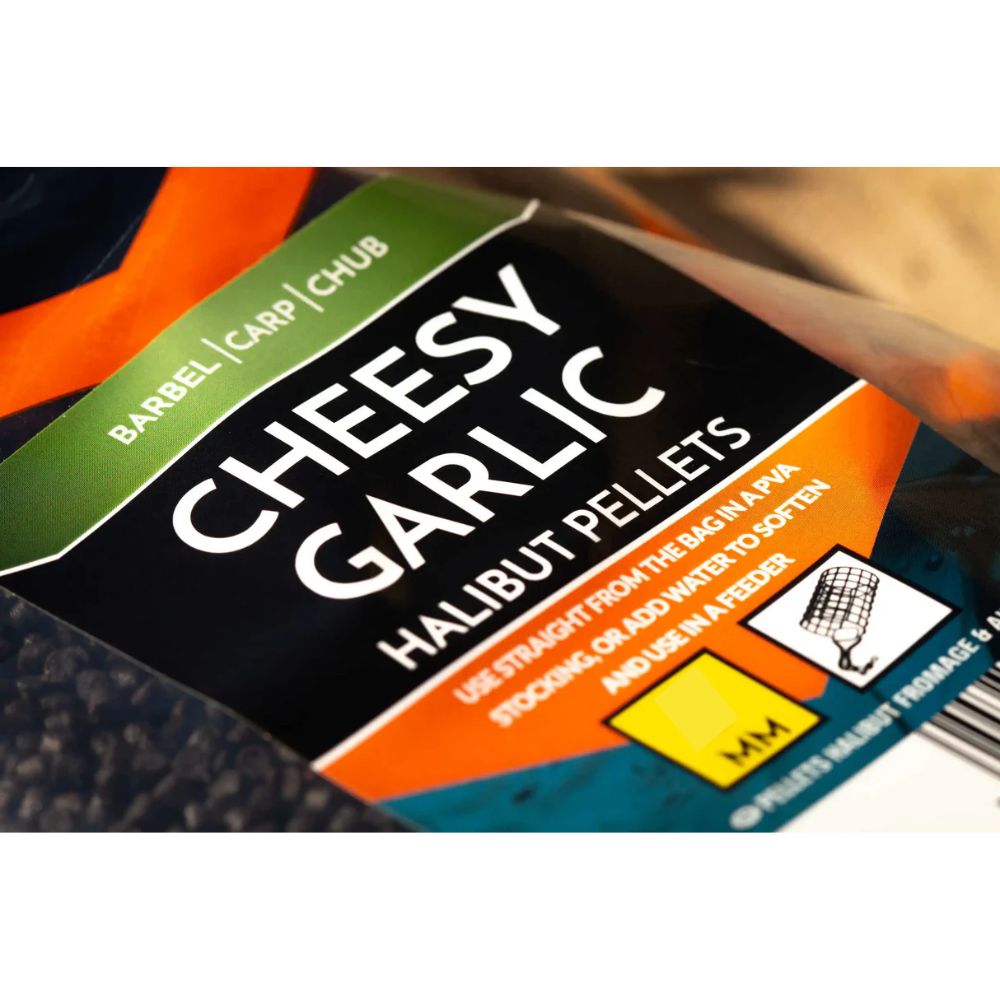 Sonubaits Cheesy Garlic Halibut Pellets 4 mm 900g Werbung, Plakat, Visitenkarte, Papier, Text