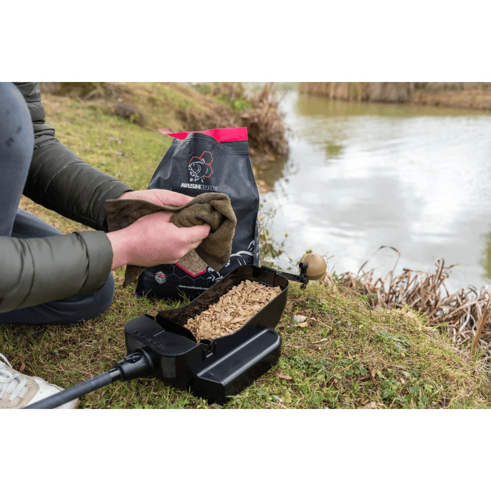 Angeln, Fischköder, Futterkorb, Köderbox, Angeltasche