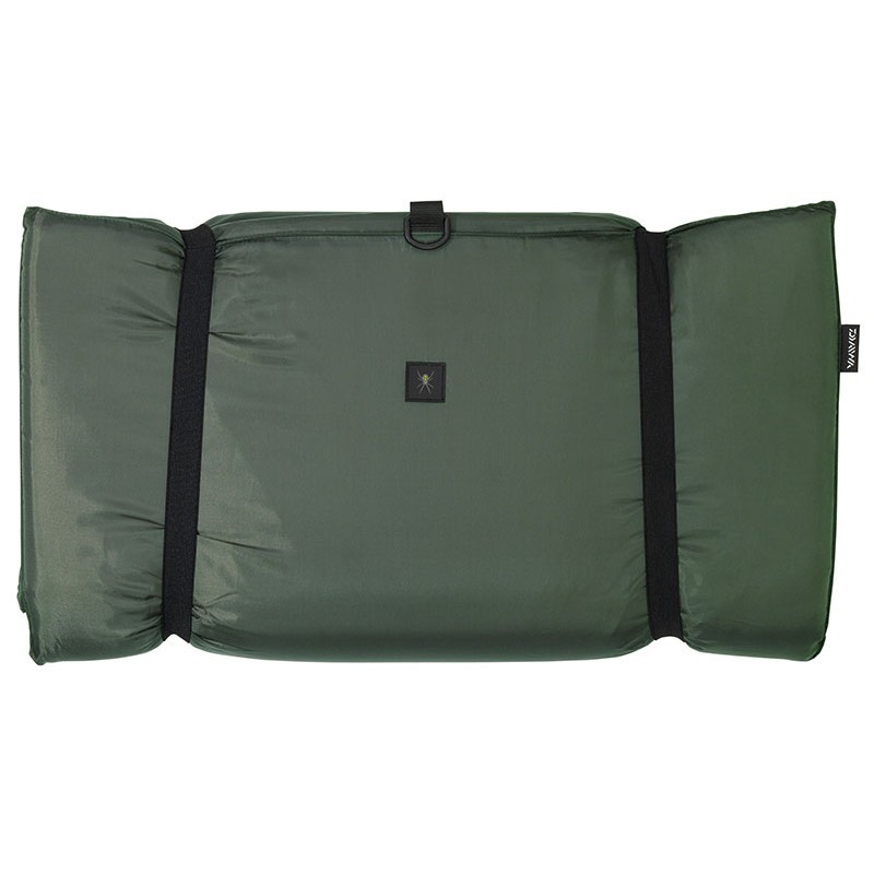 Daiwa Black Widow Abhakmatte 106x64cm, gepolsterte Tasche, dunkelgrün, Nylon, Tragegriff, schwarze Gurte