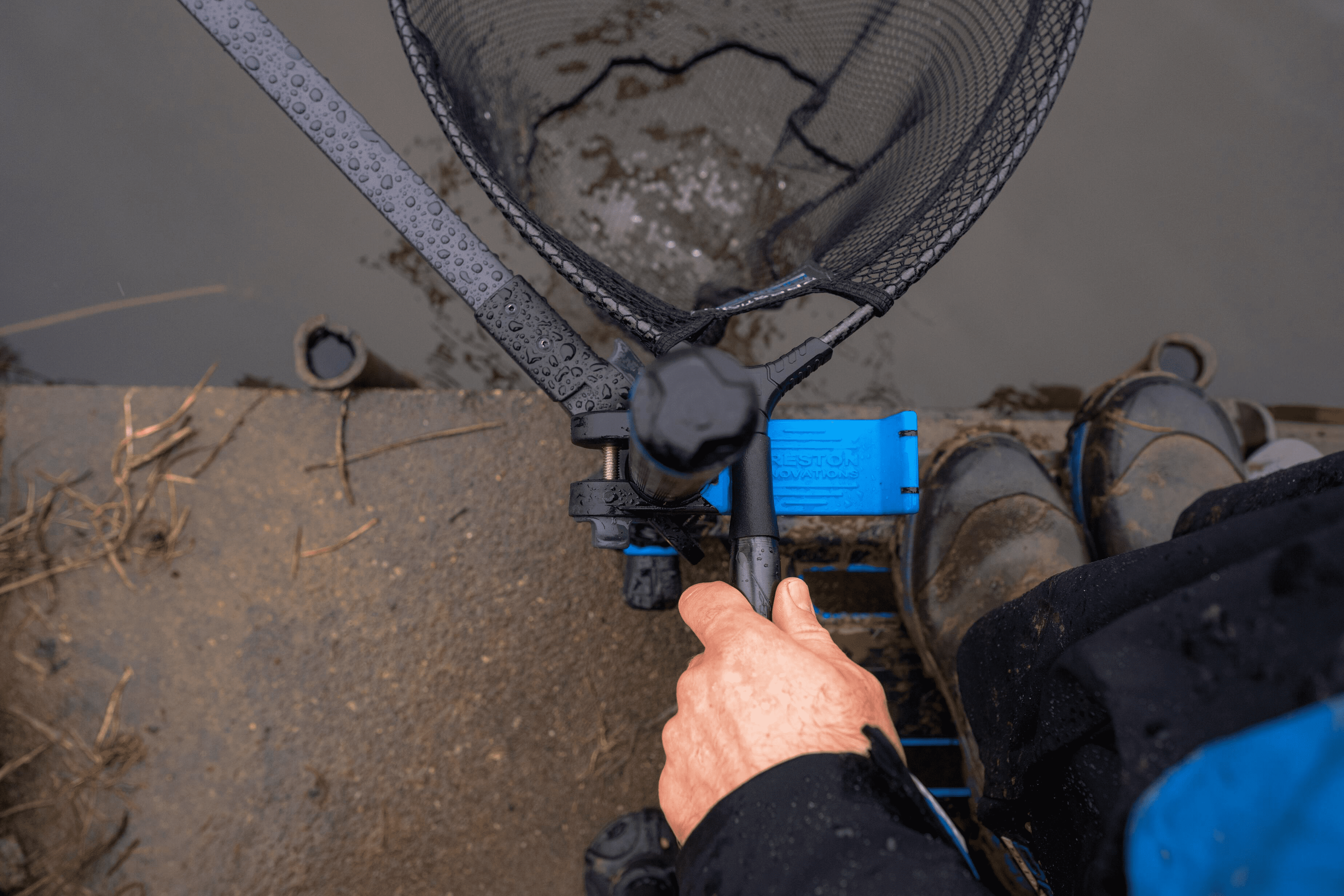 Preston Offbox Landing Net Holders – Bild 3