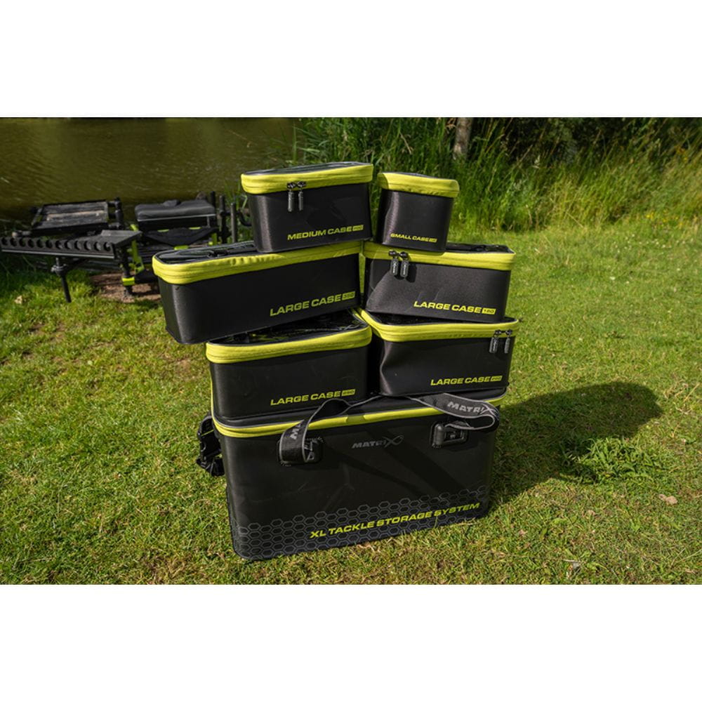 Fox Matrix EVA Medium Case 200 Fox Matrix EVA Medium Case 200