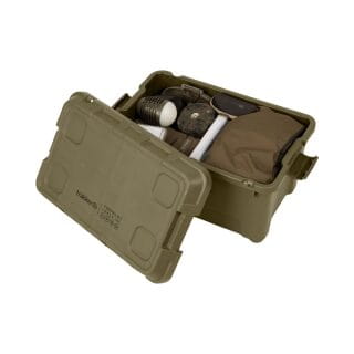Tasche, Kisteninhalte, Grüntöne, Koffer, Überlebenskit