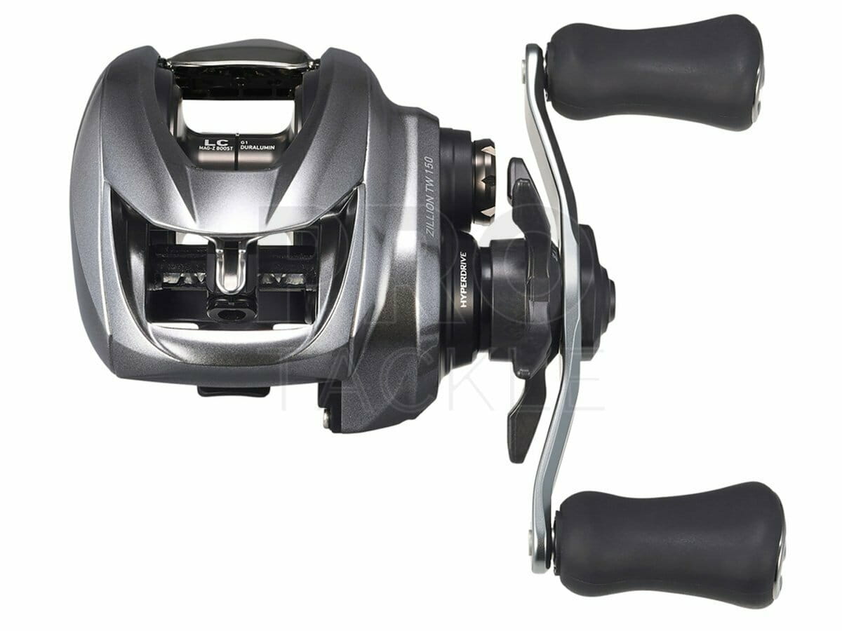Daiwa 26 Zillion TW 150L – Bild 4, Baitcastrolle, Angelrolle, Doppelkurbel, Gehäuse aus Metall, Anthrazitgrau