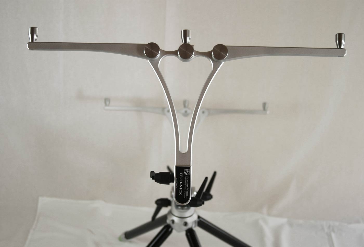 Tech-Nick Nero-Bianco Buzzer Bars frontal