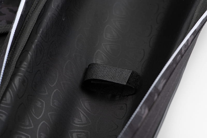 nlu099_rage_voyager_camo_1_3m_hard_rod_case_single_velcro_loop_detail