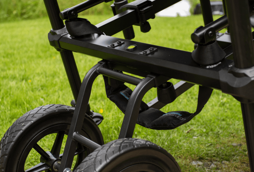 rollstuhl, fahrgestell, große räder, stahlrahmen, verstellbar