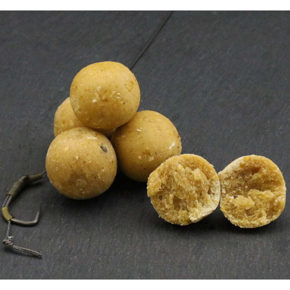 The Best of 7 boilies milk protein yellow-white 20 mm 1 kg