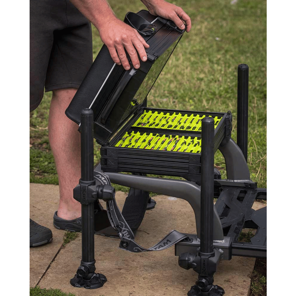 Moebel, Erwachsener, Männlich, Mann, Person