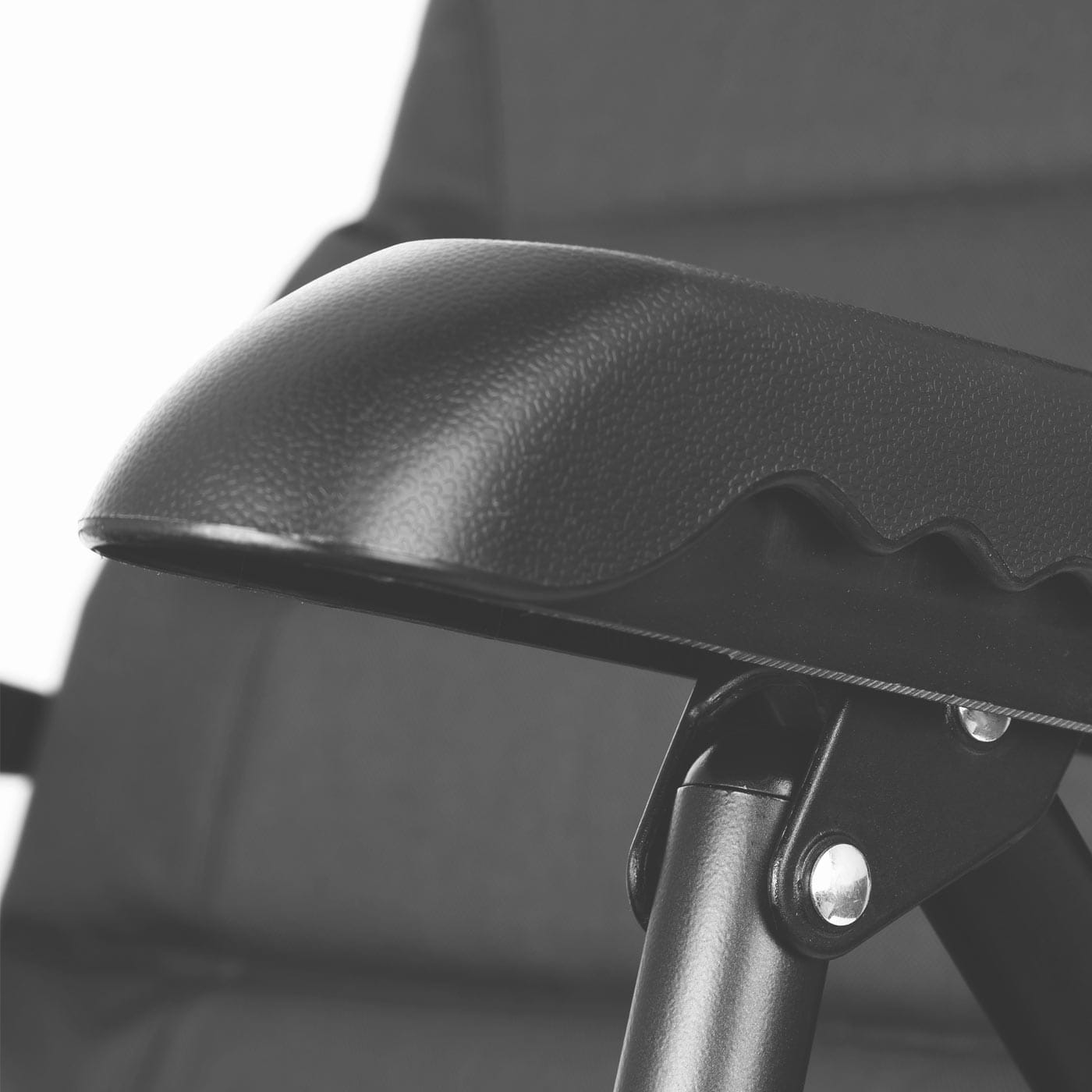 EOS 3 Angelstuhl mit Armlehnen