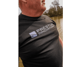 T-shirt, Schwarz, Grafiktext, Logo, Kurzarm