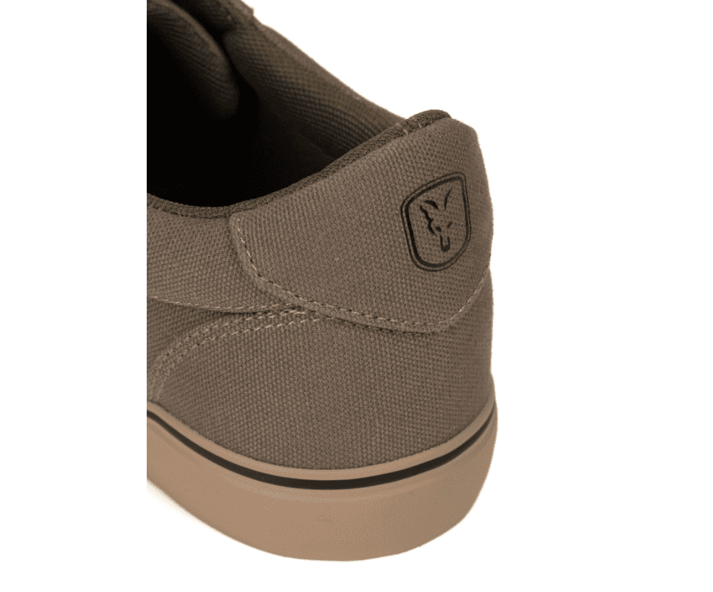 Bekleidung, Schuhwerk, Schuh, Leinwand, Turnschuh