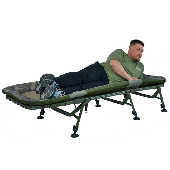 Solar Worldwide Bedchair Standard 6 Leg 202x85cm, Campingbett, Feldbett, Klappbett, Camouflage, Person liegend
