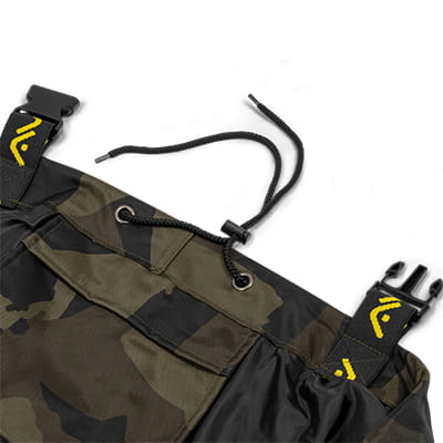 Avid Carp Distorsion Active-Lined XL Waders Gr 42 Wathose, Tarnmuster, Cargo-Shorts, Kordelzug, Verstellbare Träger, Ösen