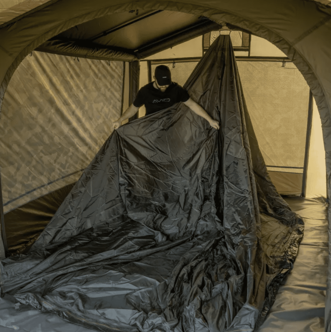Tent, Wohnzimmert?, Schlafunterlage, Abgebildet?