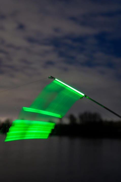 leuchtstab, neongrün, lichtstreifen, fassticht, bewegung